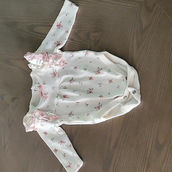 0 To 3 Oneise Set - Picture 4 of 6